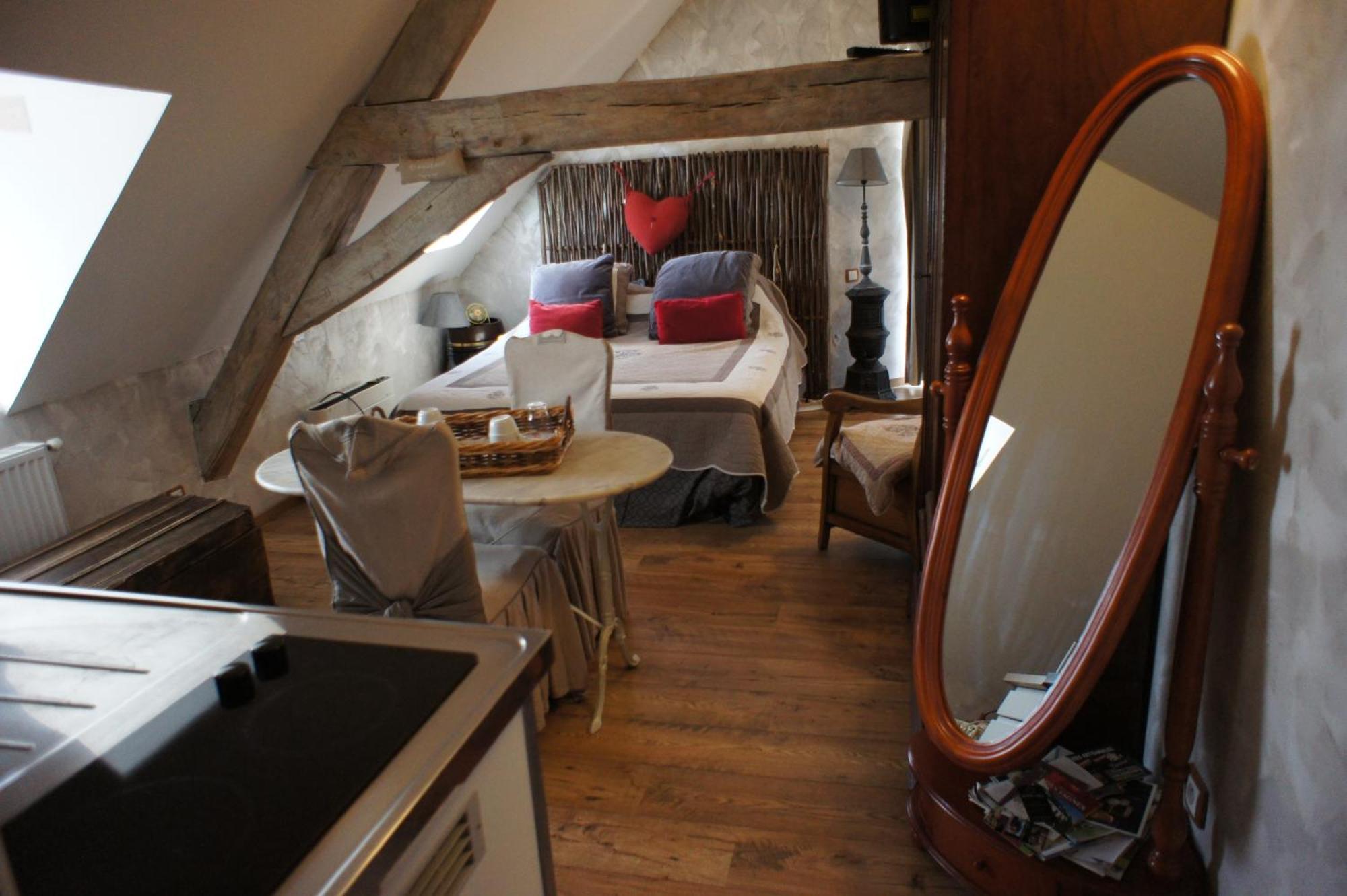 Aux Logis De La Solre Bed and Breakfast Ferrière-la-Petite Εξωτερικό φωτογραφία