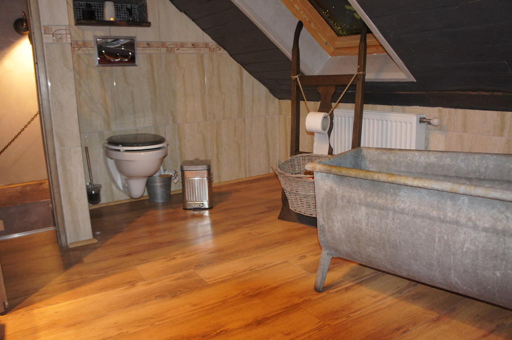 Aux Logis De La Solre Bed and Breakfast Ferrière-la-Petite Δωμάτιο φωτογραφία